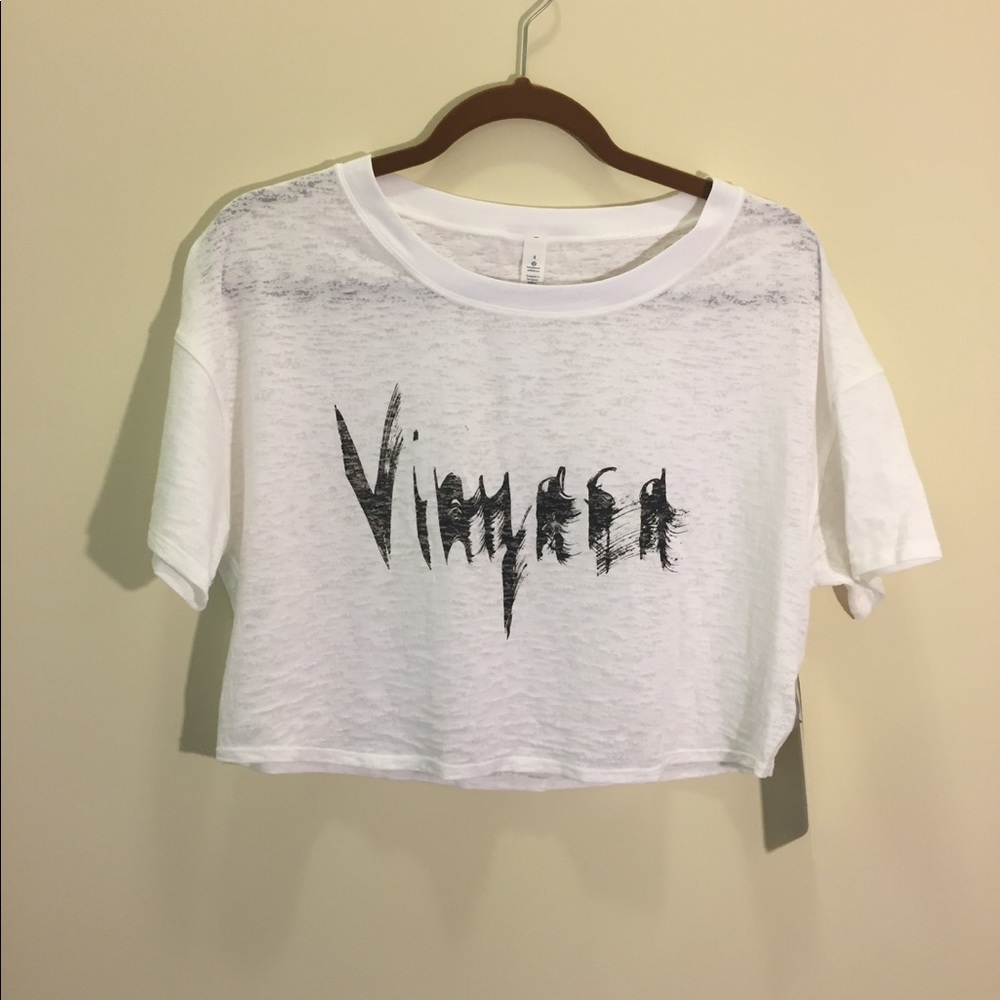 Lululemon crop top